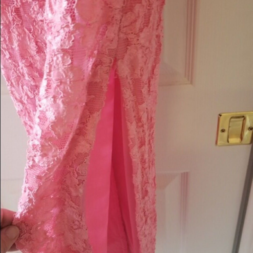 Pink lace long cocktail dress with slit